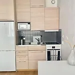 Lovely Studio In The Famous Design District Area.